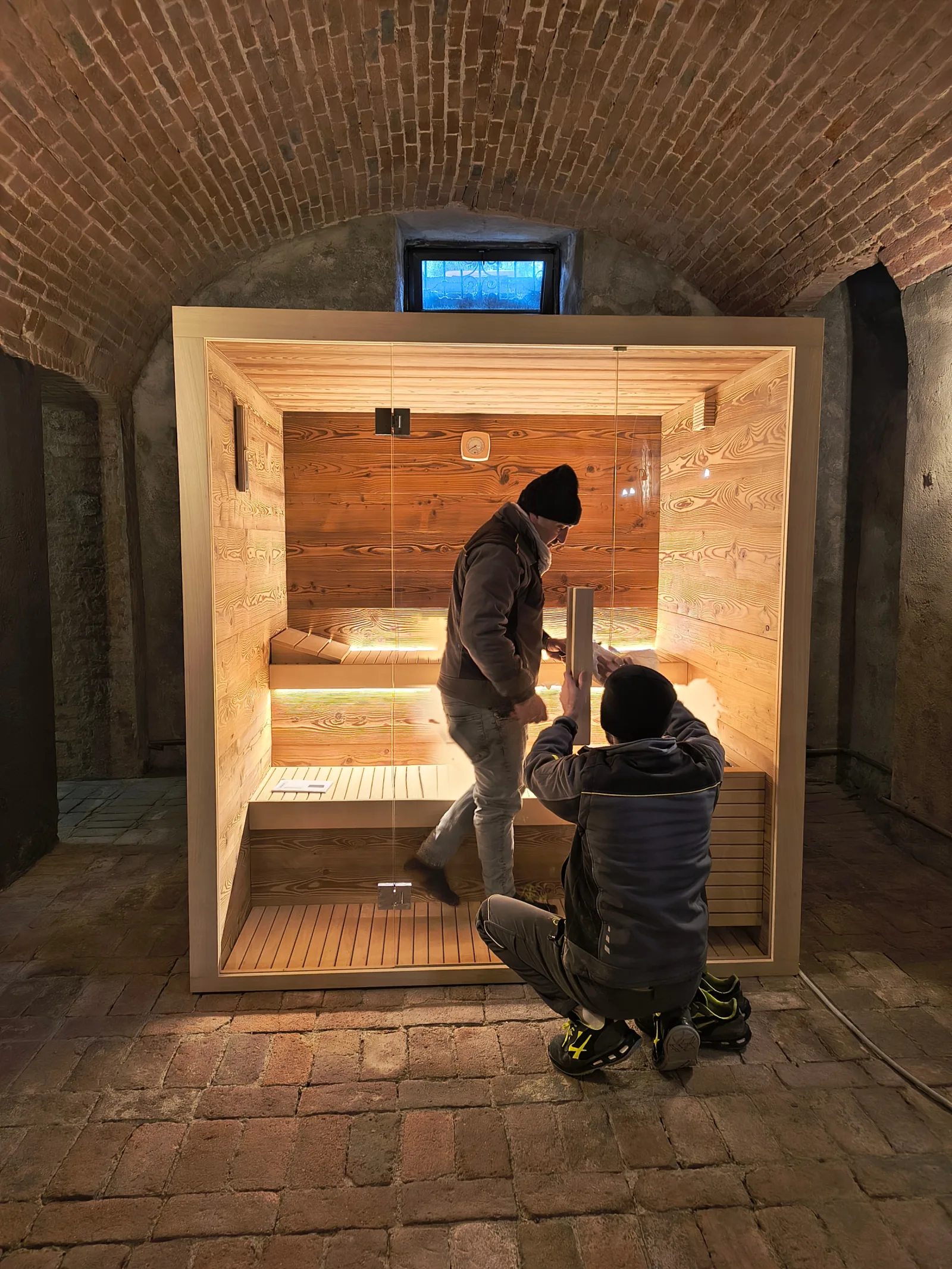 Montaggio e assistenza tecnica in cantiere per ambiente wellness